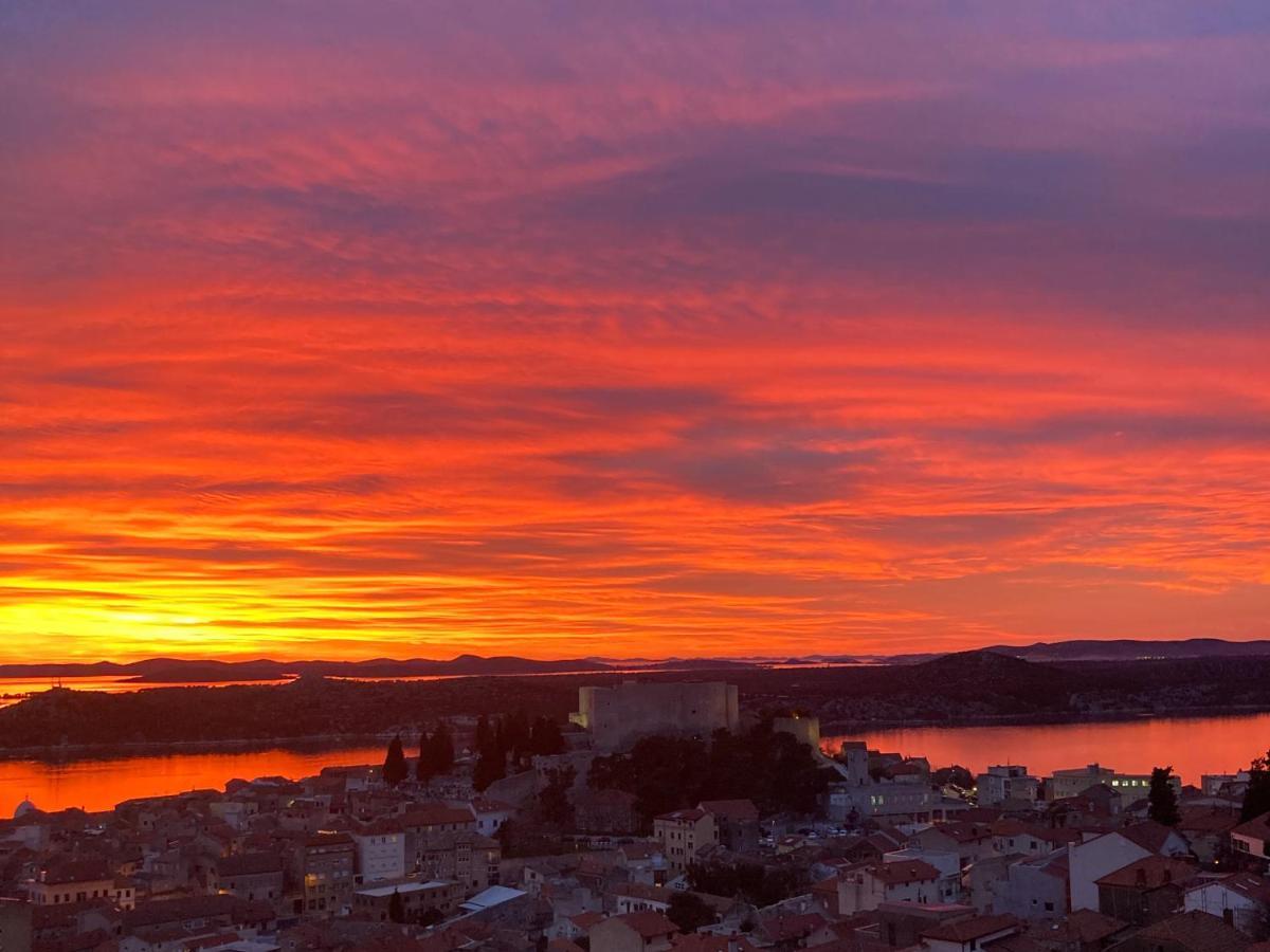 Apartment Barone Sibenik - City View & Free Parking Exterior photo